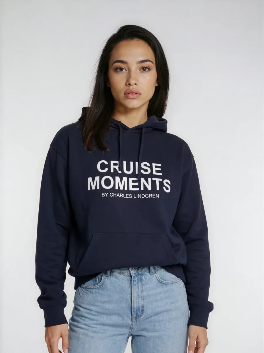 Charles Lindgren® – Damen & Unisex CRUISE MOMENTS Hoodie in Navy